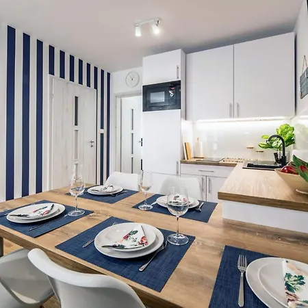 3b Niebieskie Z Basenem Krytym, Odkrytym, Sala Zabaw, Animacjami *